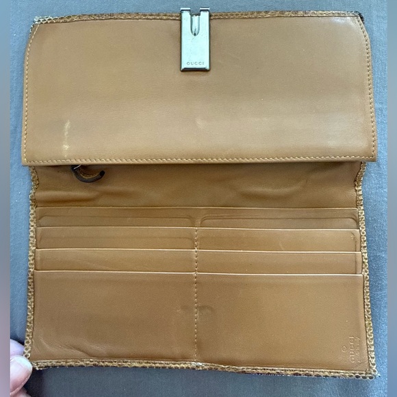 Fair Vintage Gucci Long Bifold Wallet - Picture 5 of 6
